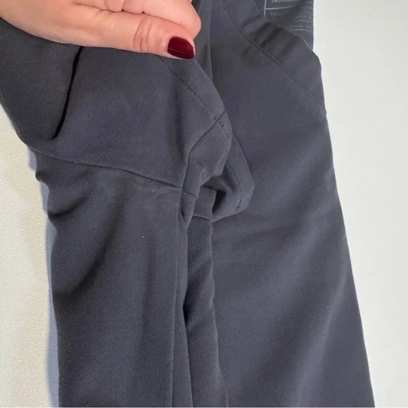 Figs Catarina One Pocket Scrub Top Charcoal V-Neck Colorblock Dark Pocket Medium - Picture 7 of 7